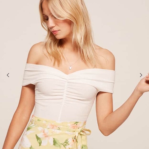 🌺Moving Sale!🪴 Reformation Sunrise top - Picture 1 of 10